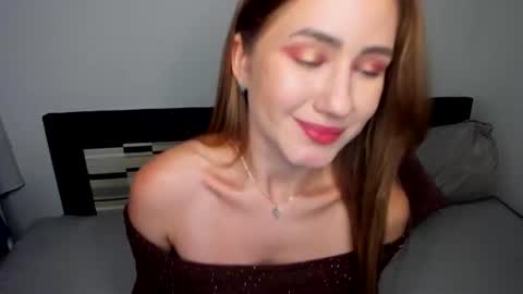Snapshot of _mirielle_ chatting on 07/06/26, 01:57 _mirielle_ online show from 07/06/26, 01:57