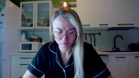 Eva online show from 02/03/25, 05:29