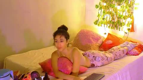 karoline uwu online show from 10/02/25, 02:29