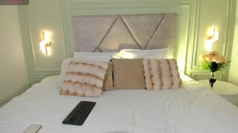 kimberley cruz online show from 10/21/25, 11:22