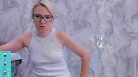Snapshot of _miss_strawberry_ chatting on 02/11/25, 08:15 Sofia birthday october 29 online show from 02/11/25, 08:15