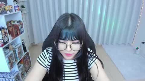 Hanna  Idependent Model   online show from 05/16/26, 11:53