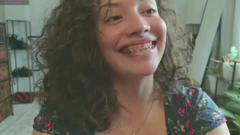 Mara Independent model online show from 06/04/26, 06:14