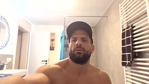 Snapshot of _misterniceguy chatting on 03/21/26, 05:49 BENJI online show from 03/21/26, 05:49