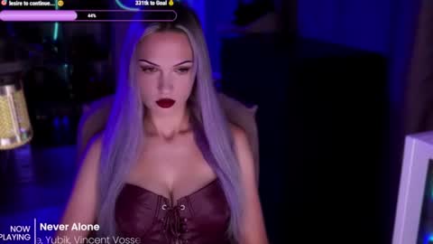 Snapshot of _mistress__ chatting on 07/03/26, 06:25 Mistress Milana online show from 07/03/26, 06:25