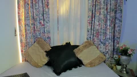 mizuki  online show from 12/18/24, 02:38