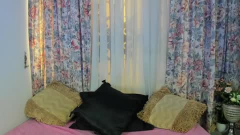 mizuki  online show from 01/17/25, 02:28