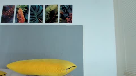 _molly_rosse_ online show from 10/06/25, 12:13