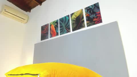 _molly_rosse_ online show from 01/12/26, 12:32