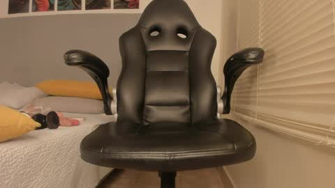 _molly_rosse_ online show from 04/02/26, 12:36