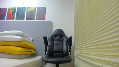 Snapshot of _molly_rosse_ chatting on 04/24/26, 12:07 _molly_rosse_ online show from 04/24/26, 12:07
