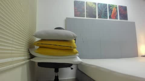 Snapshot of _molly_rosse_ chatting on 04/29/26, 12:31 _molly_rosse_ online show from 04/29/26, 12:31