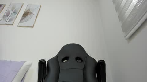 Snapshot of _molly_rosse_ chatting on 05/14/26, 11:50 _molly_rosse_ online show from 05/14/26, 11:50