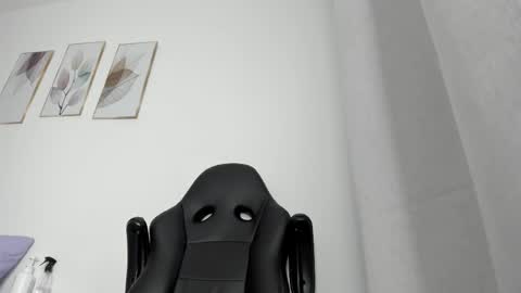 Snapshot of _molly_rosse_ chatting on 05/28/26, 12:02 _molly_rosse_ online show from 05/28/26, 12:02