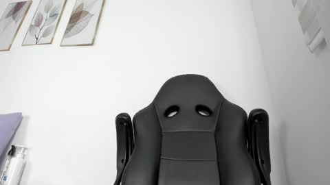 Snapshot of _molly_rosse_ chatting on 06/02/26, 12:07 _molly_rosse_ online show from 06/02/26, 12:07