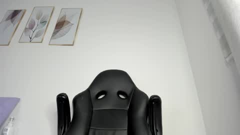 Snapshot of _molly_rosse_ chatting on 06/03/26, 11:57 _molly_rosse_ online show from 06/03/26, 11:57