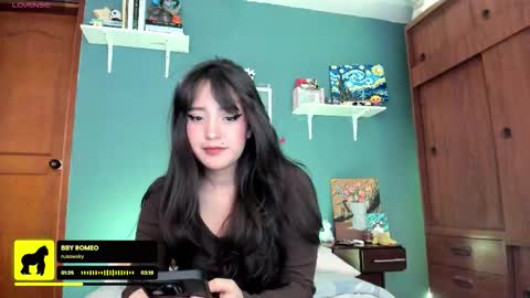 Snapshot of _moon_cake_ chatting on 09/28/25, 04:18 Next stream 950 pm Colombia time xd online show from 09/28/25, 04:18