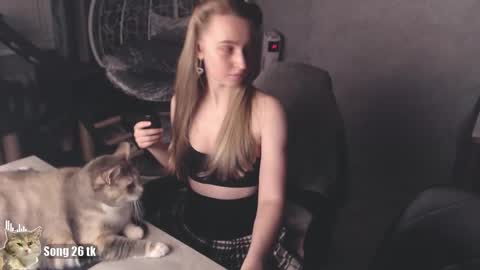 Debby  online show from 10/15/25, 07:36