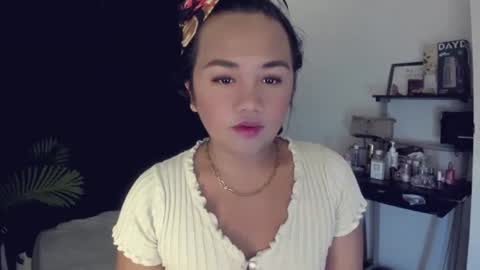 Angel online show from 06/01/26, 04:03