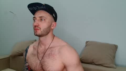 Snapshot of _muscle_arti_ chatting on 01/17/26, 06:33 Arti online show from 01/17/26, 06:33