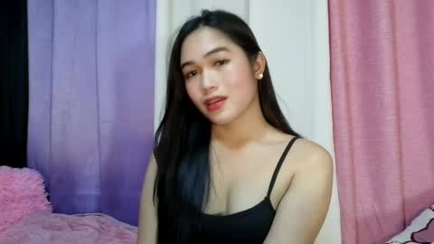 monica online show from 04/05/26, 07:05