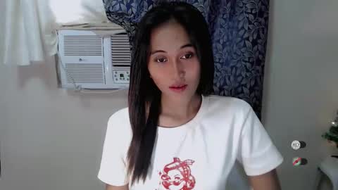 jenny claire online show from 10/17/25, 05:32