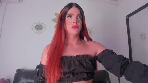 Snapshot of _naomi_fox chatting on 03/01/25, 09:15 shantall online show from 03/01/25, 09:15