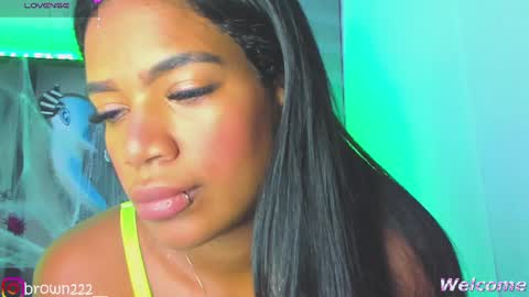 naomi brown online show from 10/26/25, 02:17