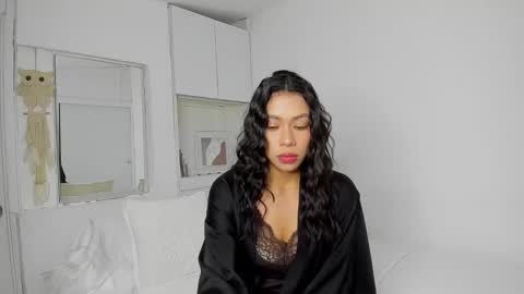 Snapshot of _nathaliesex chatting on 12/19/25, 02:40 independent model natha online show from 12/19/25, 02:40