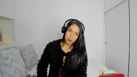 Snapshot of _nathaliesex chatting on 04/30/26, 06:09 independent model natha online show from 04/30/26, 06:09