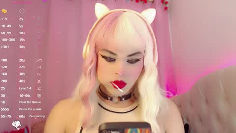 _natsuki online show from 01/27/25, 05:14