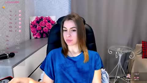 Snapshot of _naughty_megan_ chatting on 02/17/25, 12:38 Megan online show from 02/17/25, 12:38