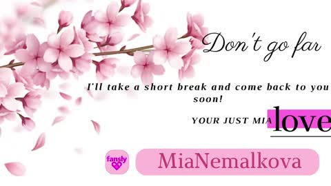 Snapshot of _nemalkovamia chatting on 12/27/24, 05:20 Mia with a big heart  online show from 12/27/24, 05:20