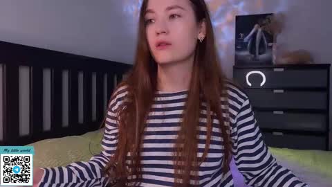 Snapshot of _nemalkovamia chatting on 10/14/25, 12:44 Mia with a big heart  online show from 10/14/25, 12:44