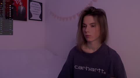 Nika online show from 12/17/24, 12:56