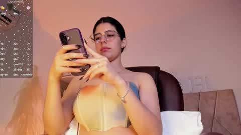 Niah  You can call me Ni or cutie haha online show from 02/06/25, 12:54