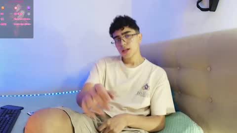 Snapshot of _nickconnor1 chatting on 12/14/25, 10:03 Nicolas online show from 12/14/25, 10:03