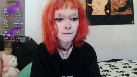 Snapshot of _nicole_meow_ chatting on 05/28/26, 08:00 Nicole online show from 05/28/26, 08:00