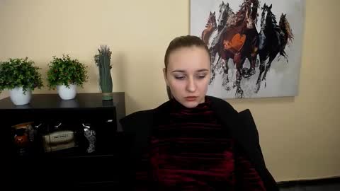 Snapshot of _nicole_new chatting on 11/02/25, 09:22 Nica online show from 11/02/25, 09:22