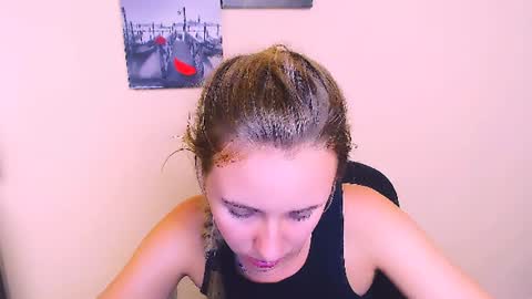Nica online show from 07/28/26, 02:13