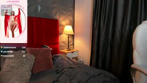 Snapshot of _nicoletteshea_ chatting on 01/08/25, 03:08 _nicoletteshea_ online show from 01/08/25, 03:08