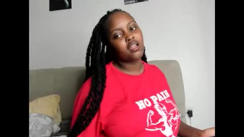 Snapshot of _nightnursee chatting on 02/04/26, 12:22 belle online show from 02/04/26, 12:22