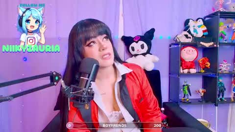 Snapshot of _niiky chatting on 11/05/25, 10:15 niiky online show from 11/05/25, 10:15