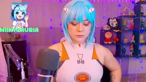 Snapshot of _niiky chatting on 11/11/25, 10:26 niiky online show from 11/11/25, 10:26