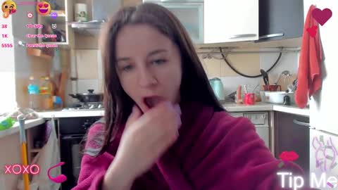 Nika online show from 03/05/25, 08:43