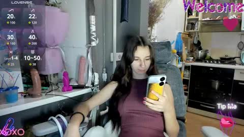 Nika online show from 11/26/25, 03:46