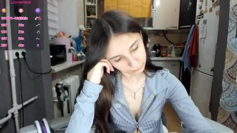 Snapshot of _nika_kik chatting on 04/19/26, 06:10 Nika online show from 04/19/26, 06:10