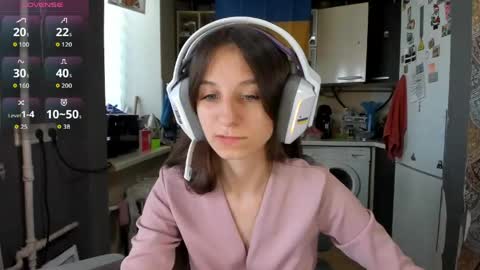 Snapshot of _nika_kik chatting on 05/28/26, 01:19 Nika online show from 05/28/26, 01:19