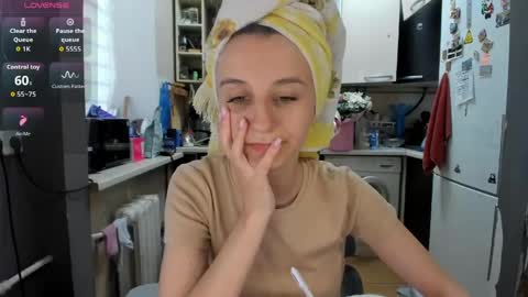 Snapshot of _nika_kik chatting on 05/30/26, 02:58 Nika online show from 05/30/26, 02:58