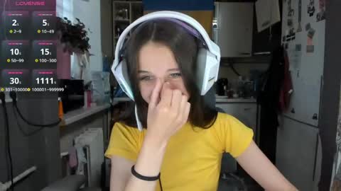 Snapshot of _nika_kik chatting on 06/03/26, 04:34 Nika online show from 06/03/26, 04:34